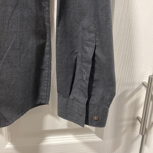 H&M Long Sleeve Gray Button-Up - Picture 4 of 5